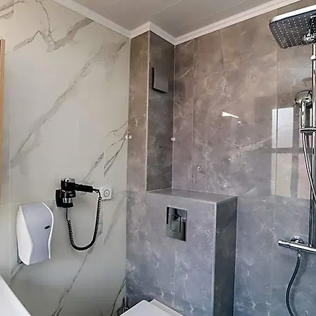 Glavatarski Otel Kŭrdzhali