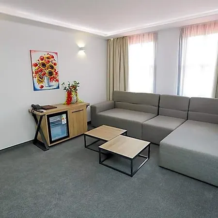 Glavatarski Otel Kŭrdzhali